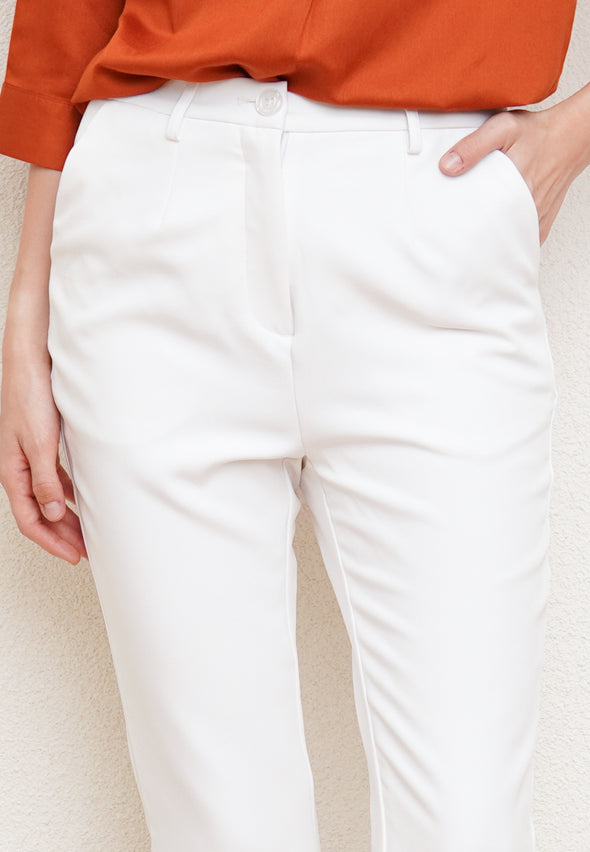 White Highwaist Slim Pants