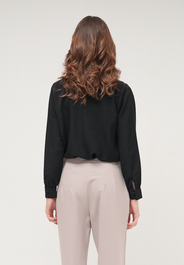 Women'S Black Long Sleeved Blouse