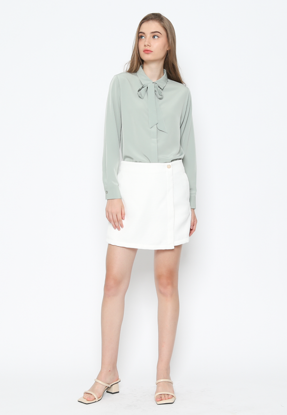 Women'S Plain Green Bowtie Blouse