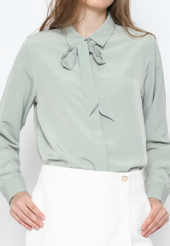 Women'S Plain Green Bowtie Blouse