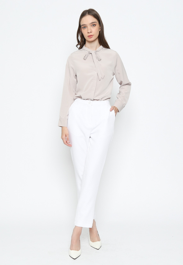 Women'S Cream Bow-Tie Shirt