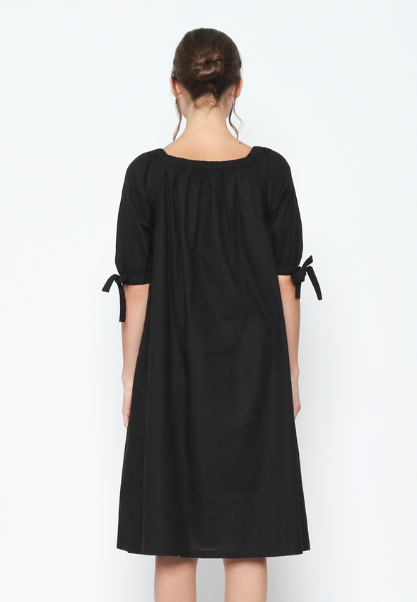 Women's Plain Black Midi Dress