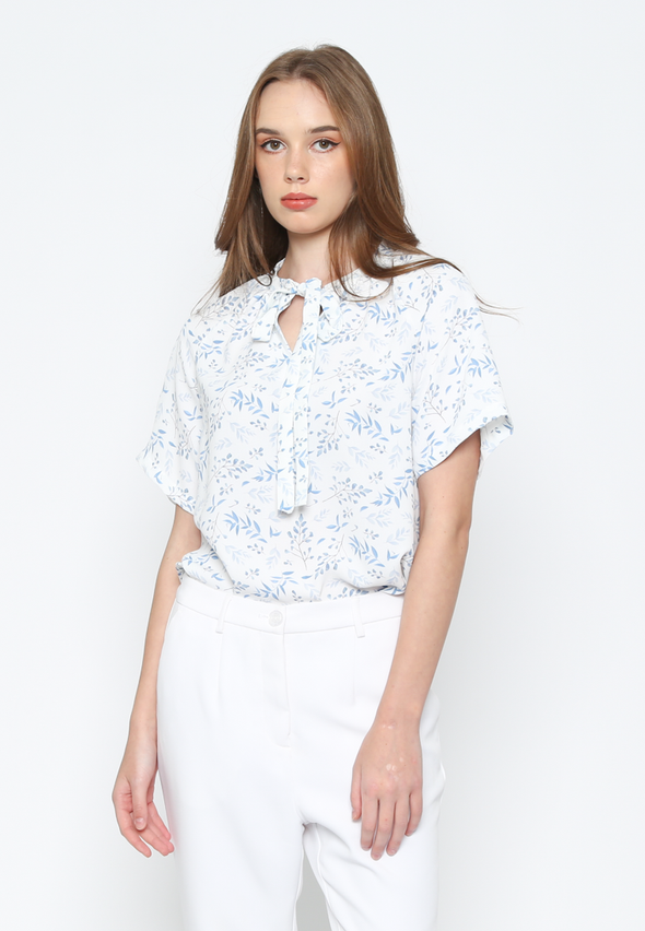 White Women's Short-Sleeve Blouse