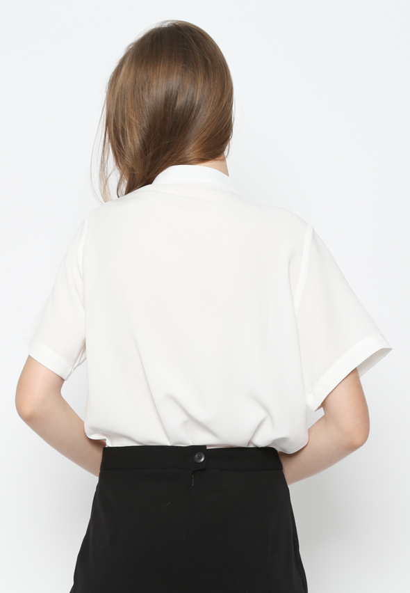 Women'S White Short Sleeve Blouse With Layer Collar