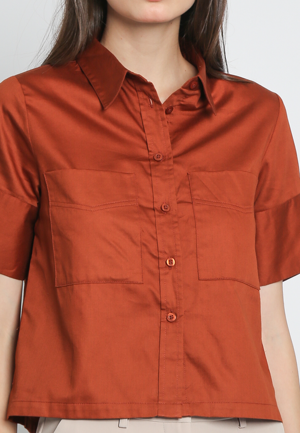 Double Pocket Cropped Shirt