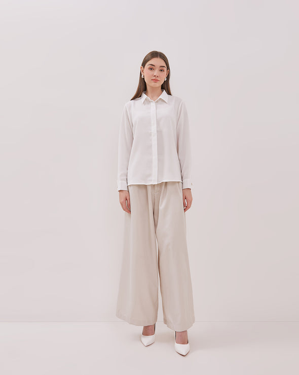 Women's Off-White Long Sleeved Shirt