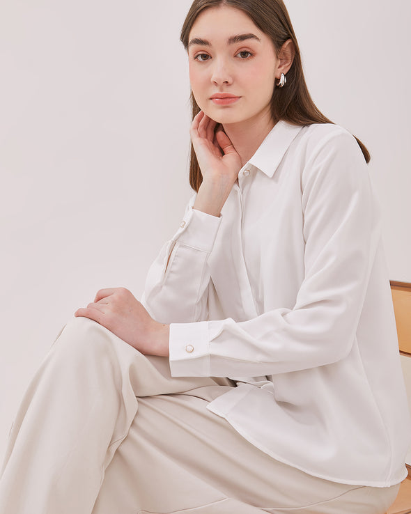 Women's Off-White Long Sleeved Shirt