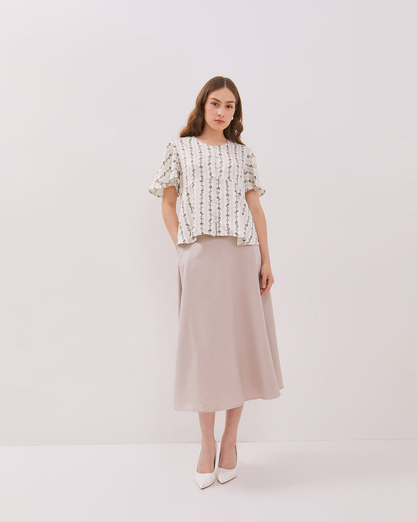 Off-White Women's Short-Sleeved Shirt With White Pattern