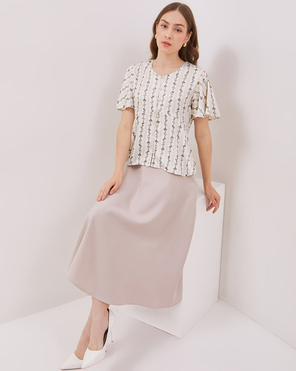Off-White Women's Short-Sleeved Shirt With White Pattern