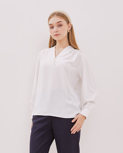Women's White Long Sleeved Blouse