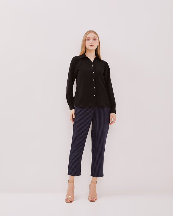 Women's Black V-Neck Long Sleeved Shirt