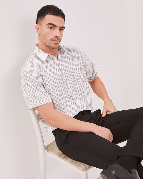 Men's White Regular Fit Short Sleeve Shirt