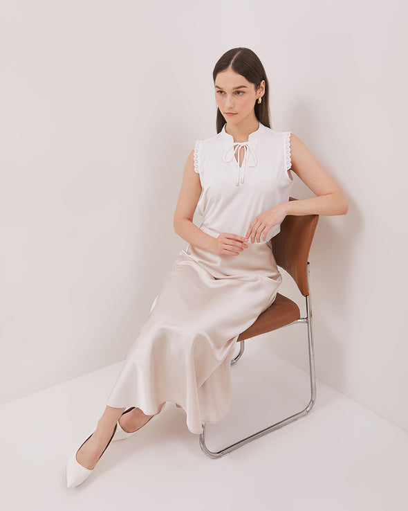 Women's White Lace Sleeveless Blouse