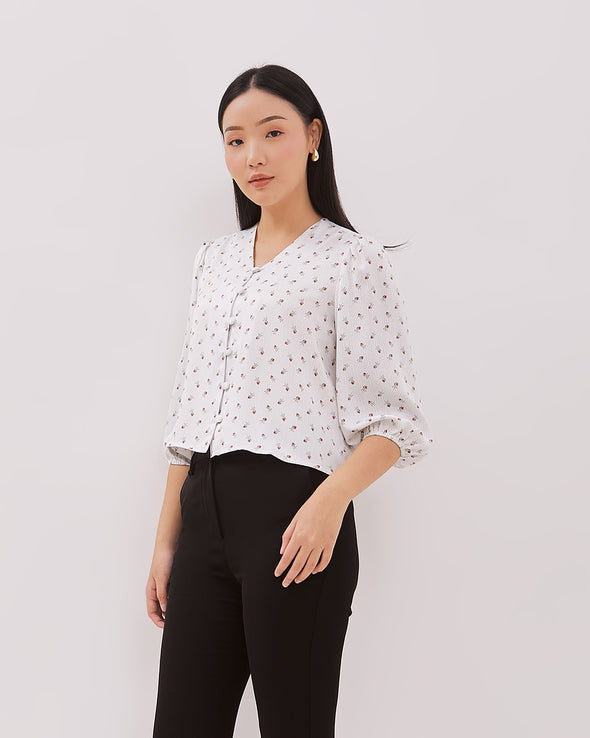 Women's White Long Sleeved Blouse