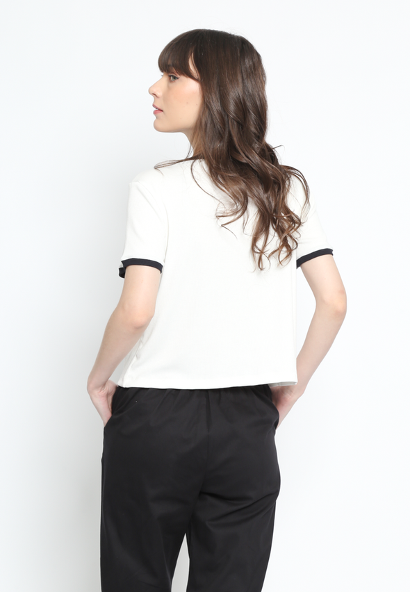Women's Round Neck Off-White Tee with Contrast Detail