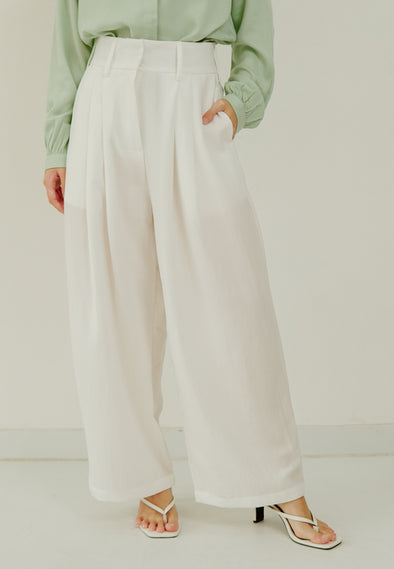 Off White Front Pleated Cullote