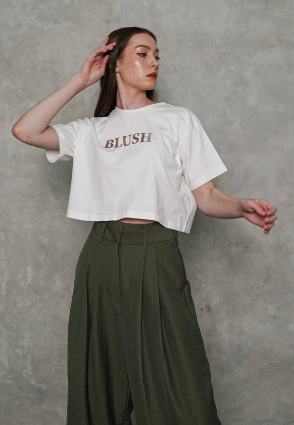 Off White Cropped Tee With Front Print